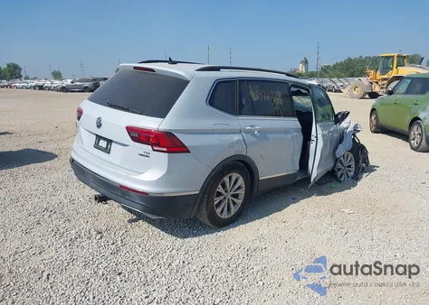 2018 Volkswagen Tiguan 2.0T Se/2.0T Sel from USA, damaged, VIN 3VV2B7AX0JM113387